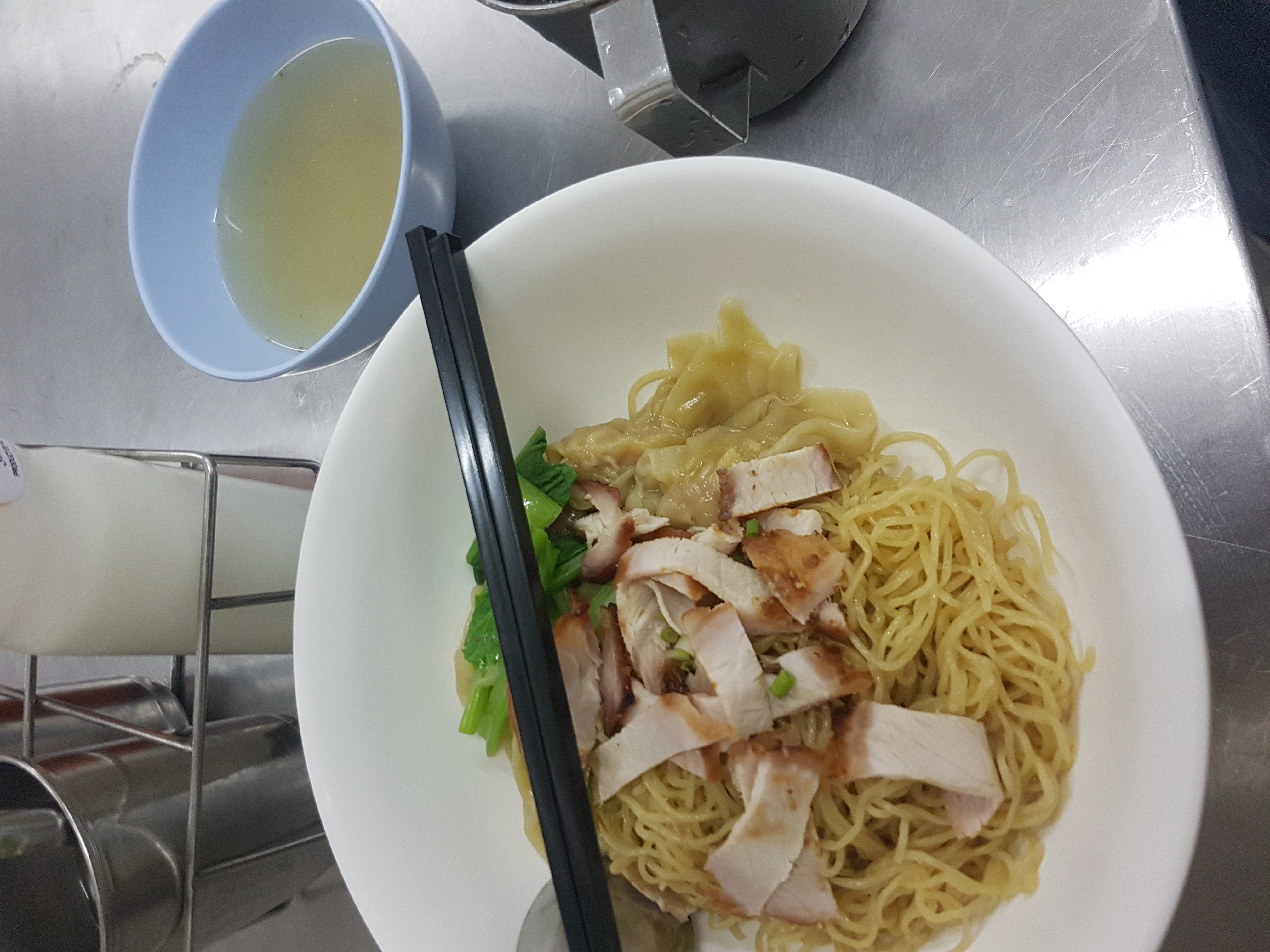 บะหมี่เกี้ยวแห้ง สุขุมวิท 101/1